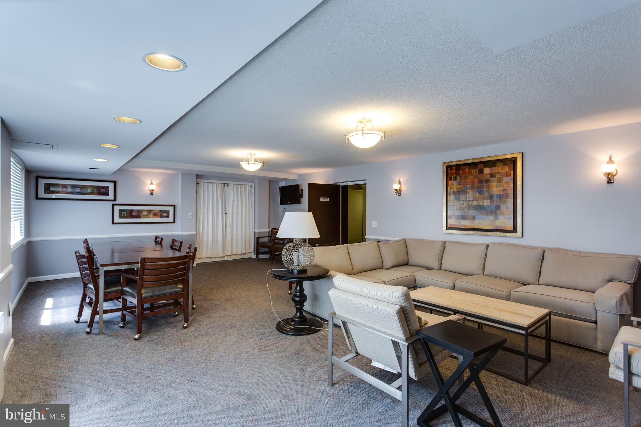 WENTWORTH PLACE - Residential Lease