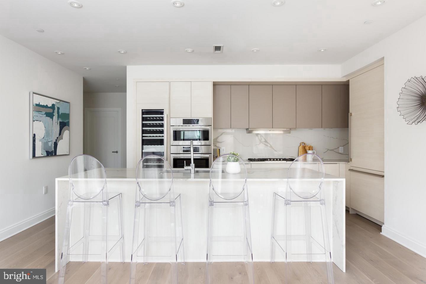 LOGAN CIRCLE - Residential Lease