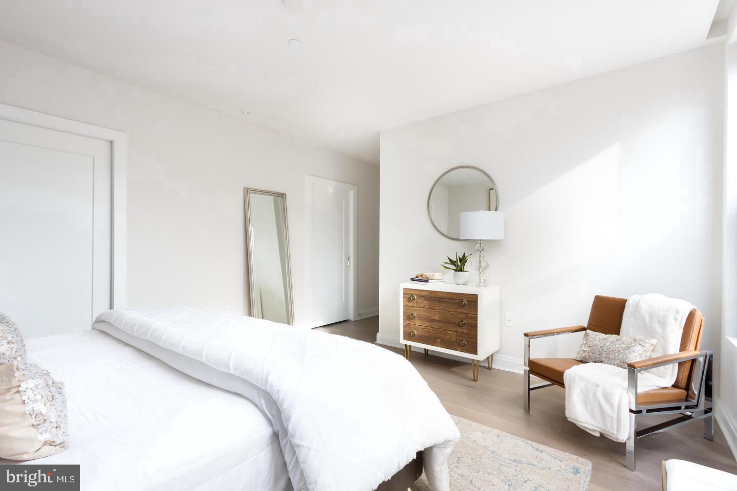 LOGAN CIRCLE - Residential Lease