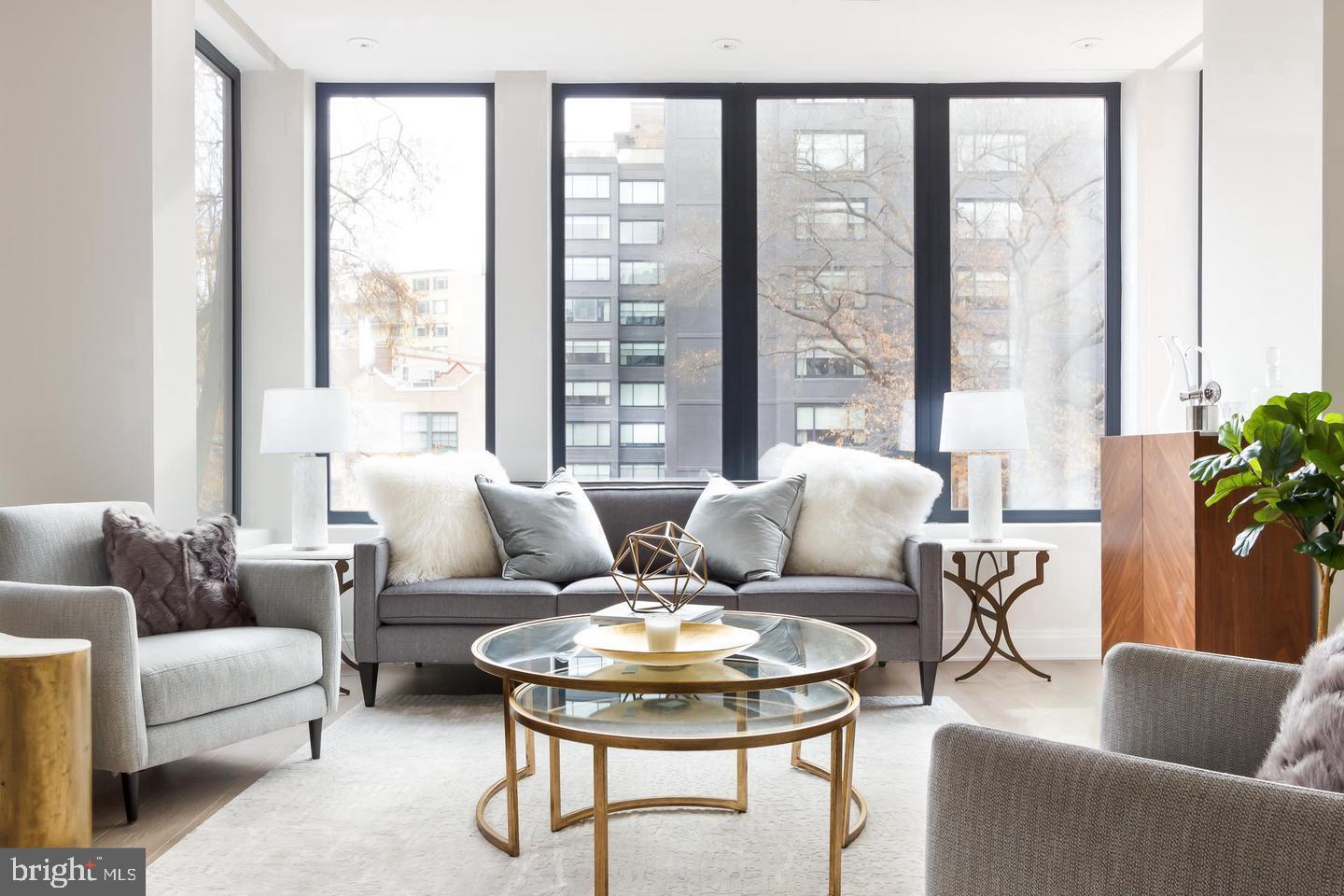 LOGAN CIRCLE - Residential Lease