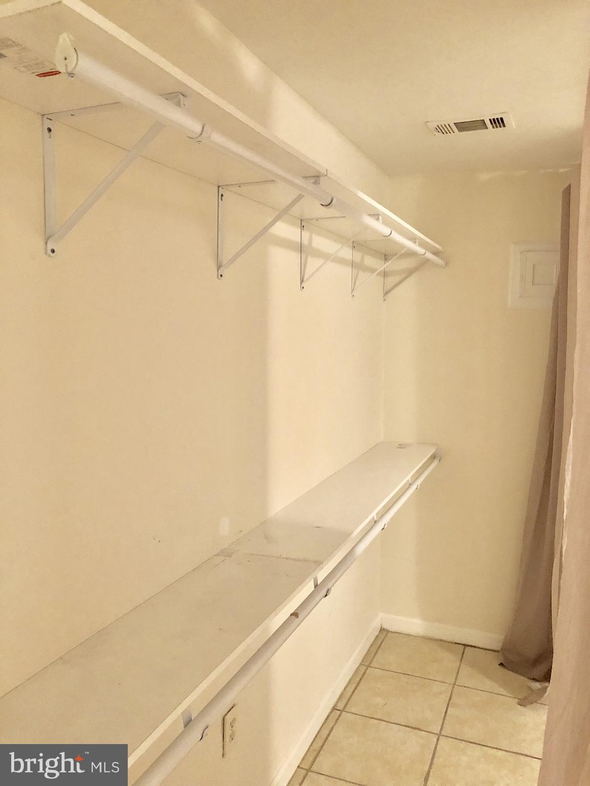 GEORGETOWN VILLAGE - Residential Lease