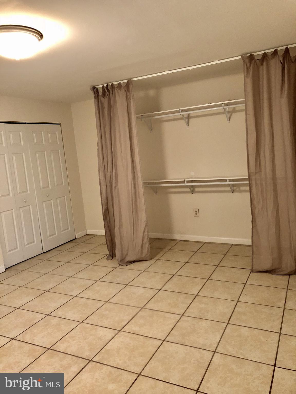 GEORGETOWN VILLAGE - Residential Lease