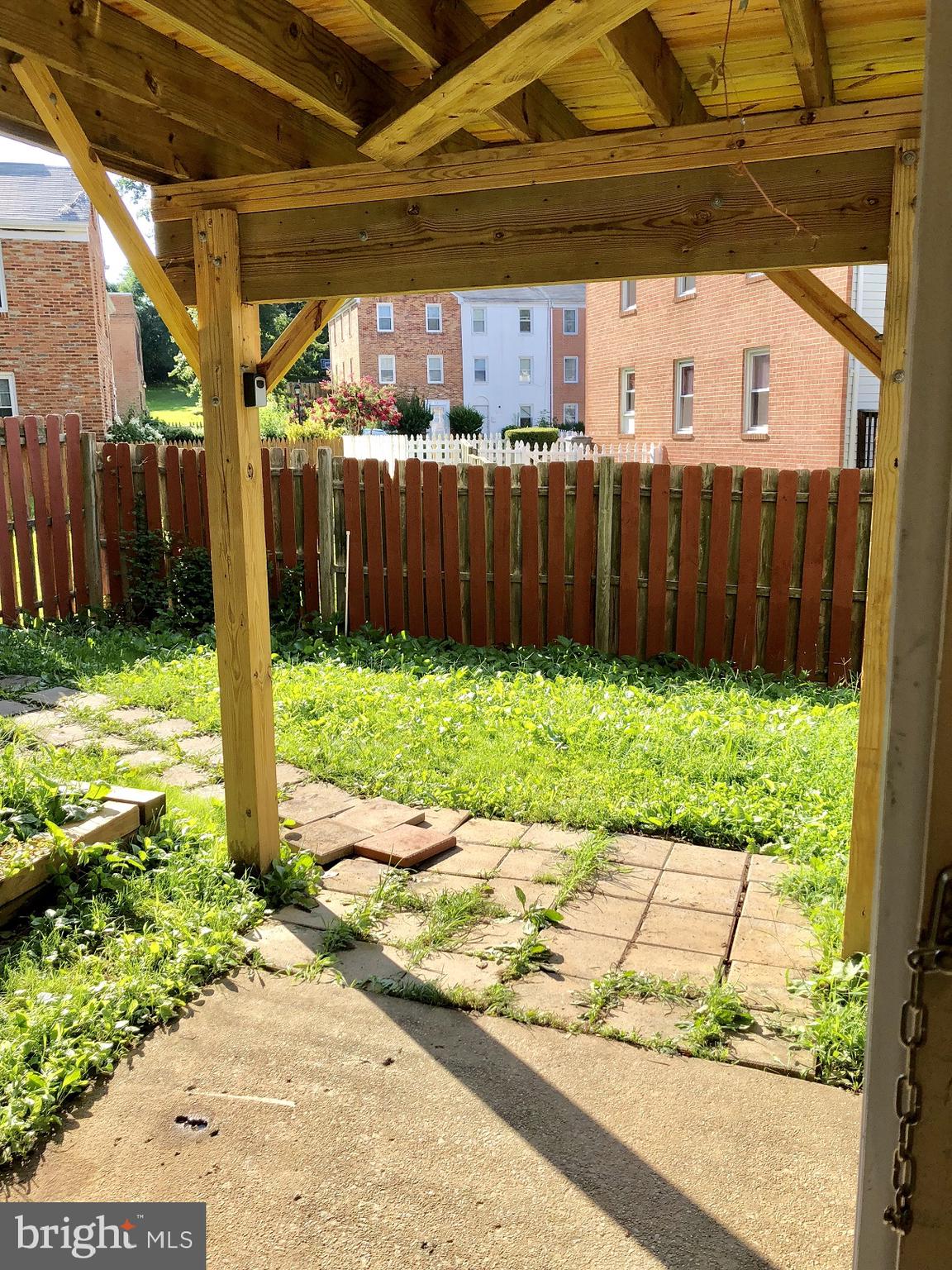 GEORGETOWN VILLAGE - Residential Lease