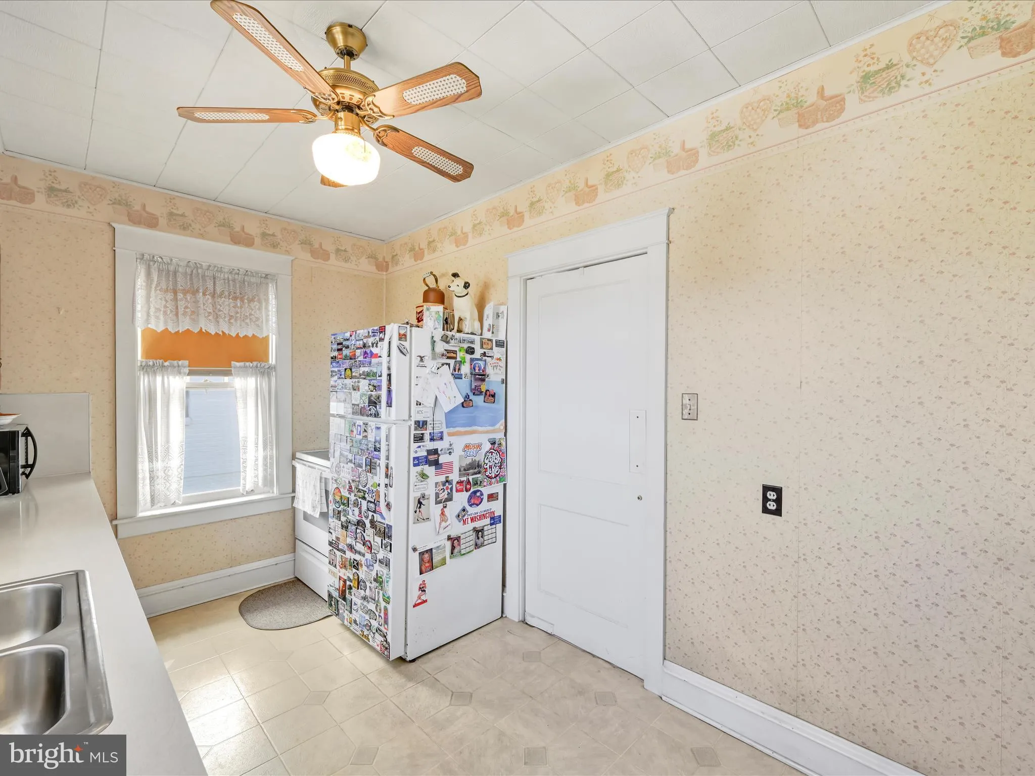 Hamburg, Pennsylvania 19526, United States, 3 Bedrooms Bedrooms, ,1 BathroomBathrooms,Residential,Pending,84733