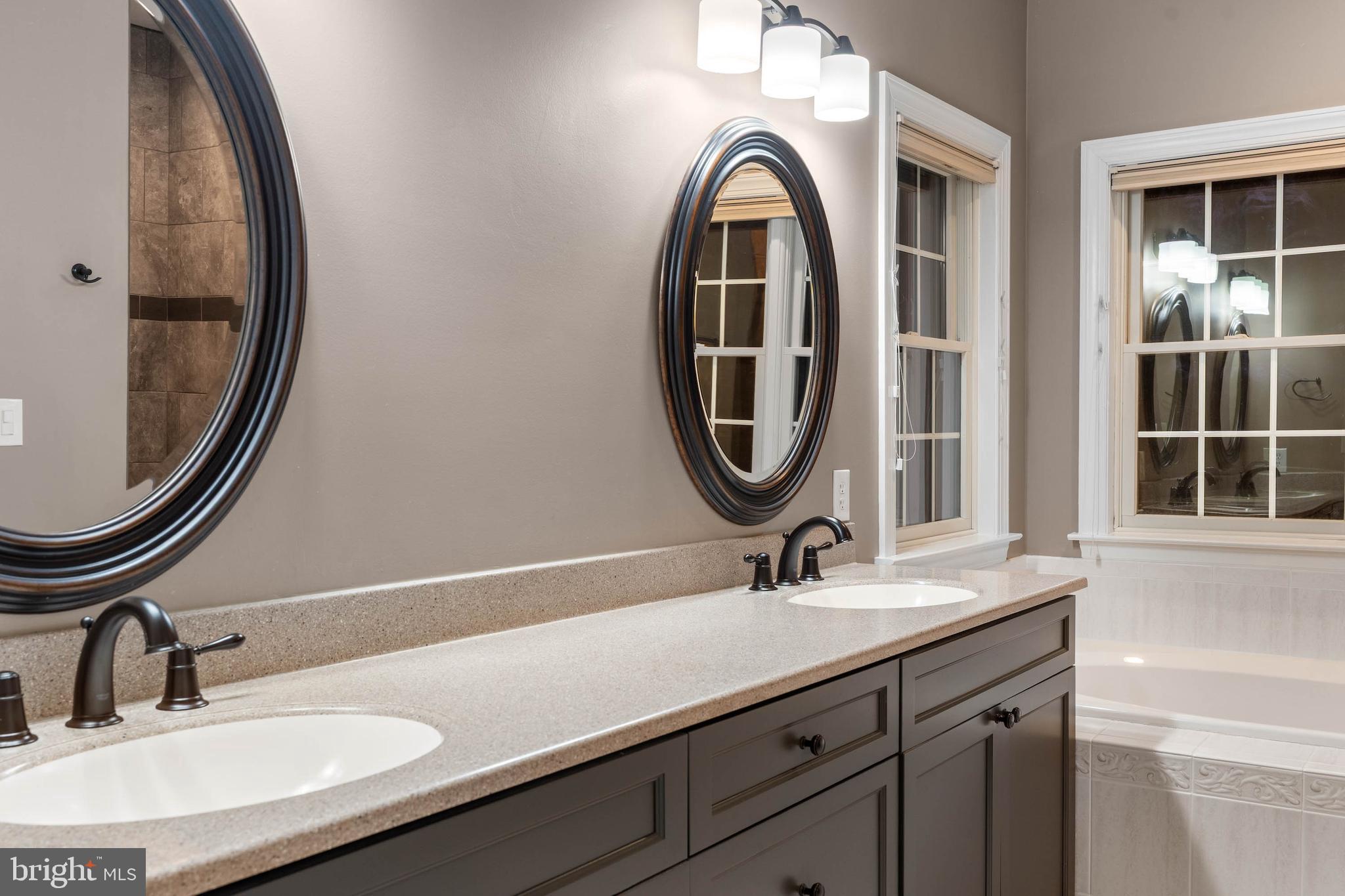 MIDDLETOWN WOODS - Residential