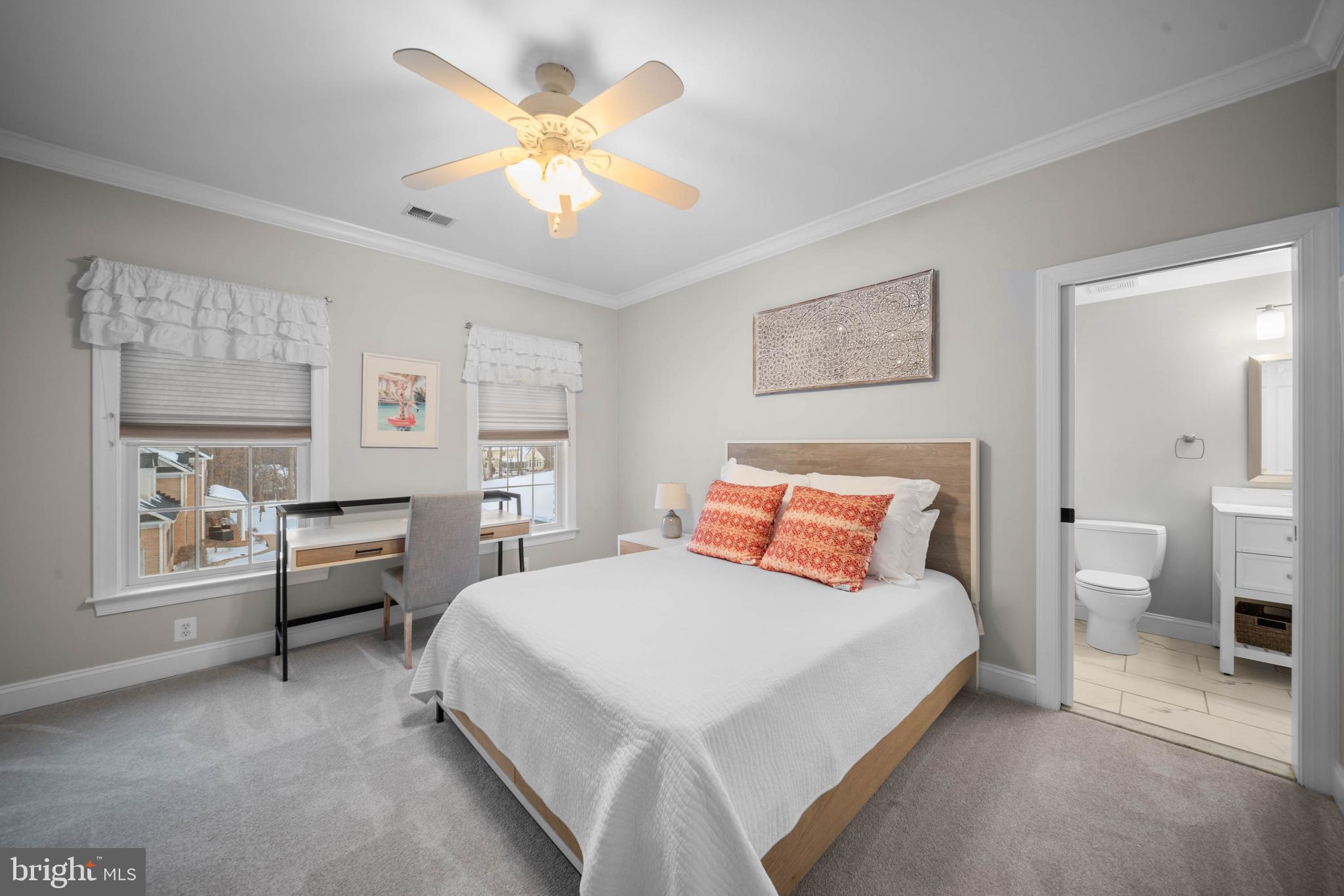 MIDDLETOWN WOODS - Residential