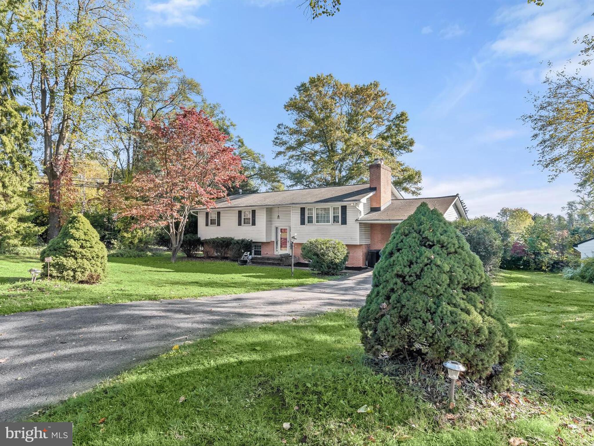 FONT HILL MANOR - Residential