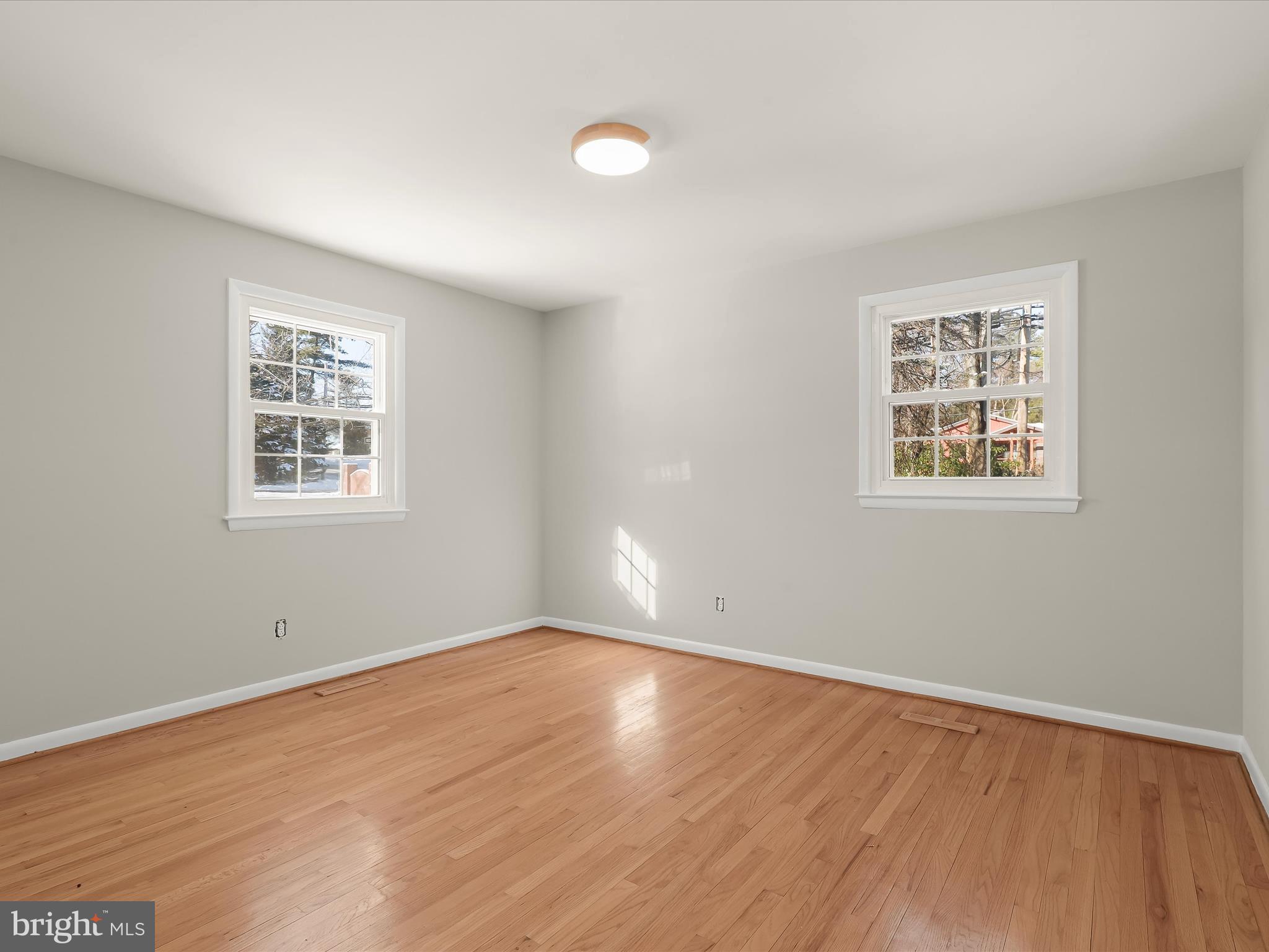 FONT HILL MANOR - Residential