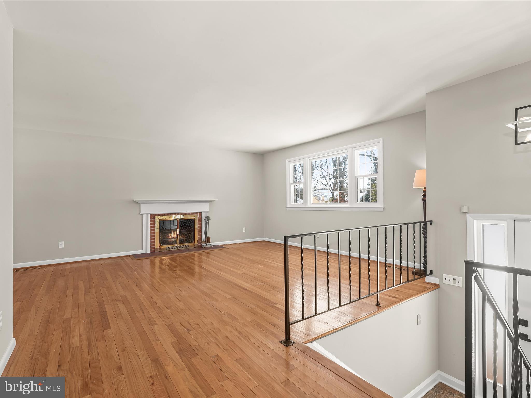 FONT HILL MANOR - Residential