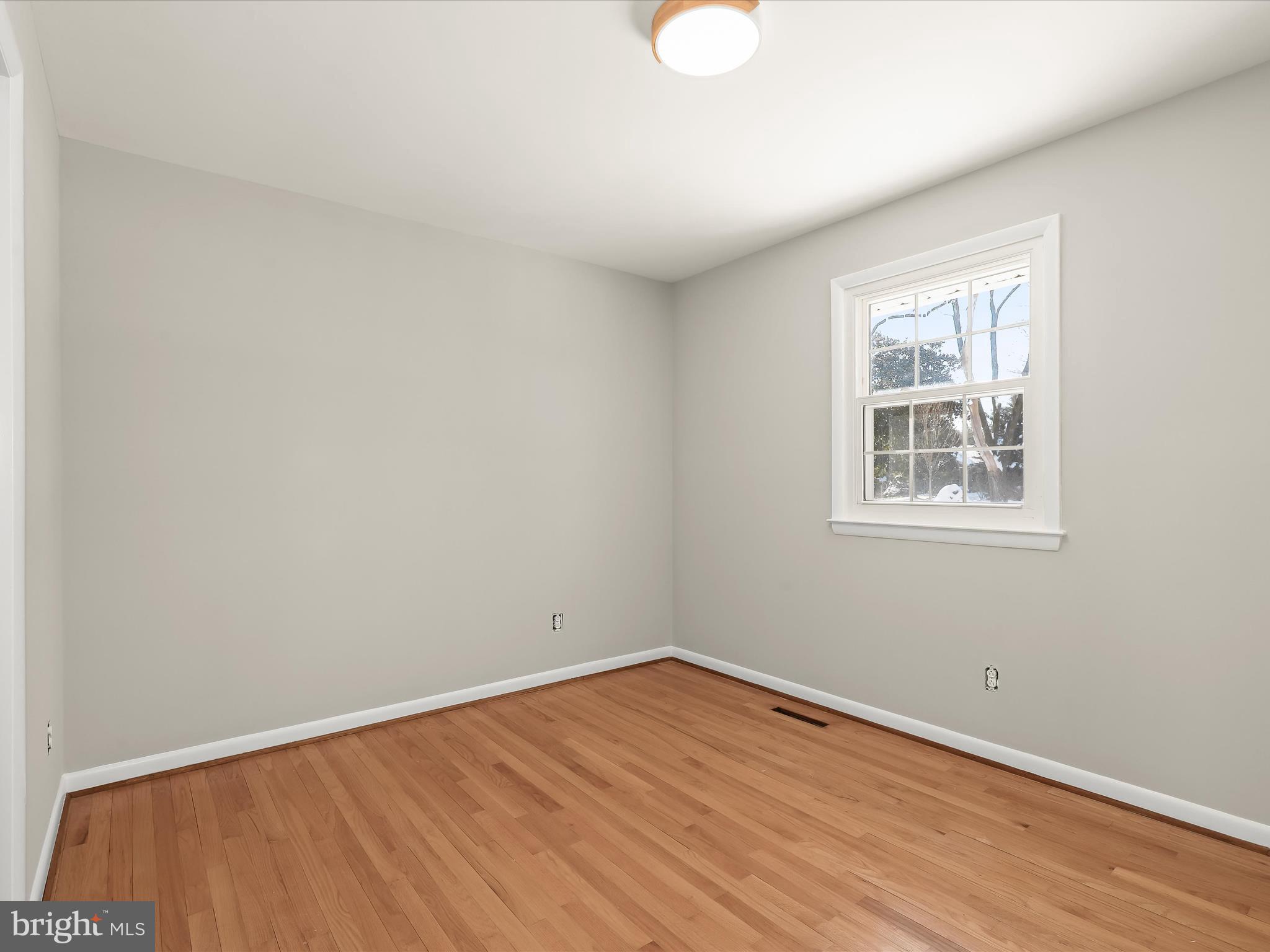 FONT HILL MANOR - Residential