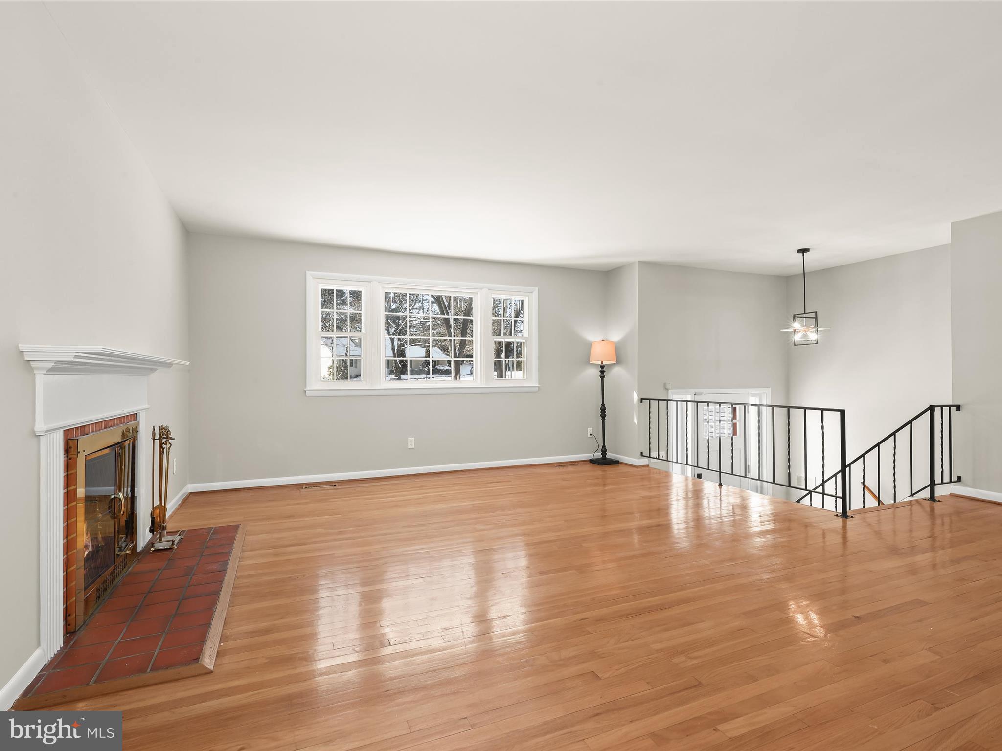 FONT HILL MANOR - Residential