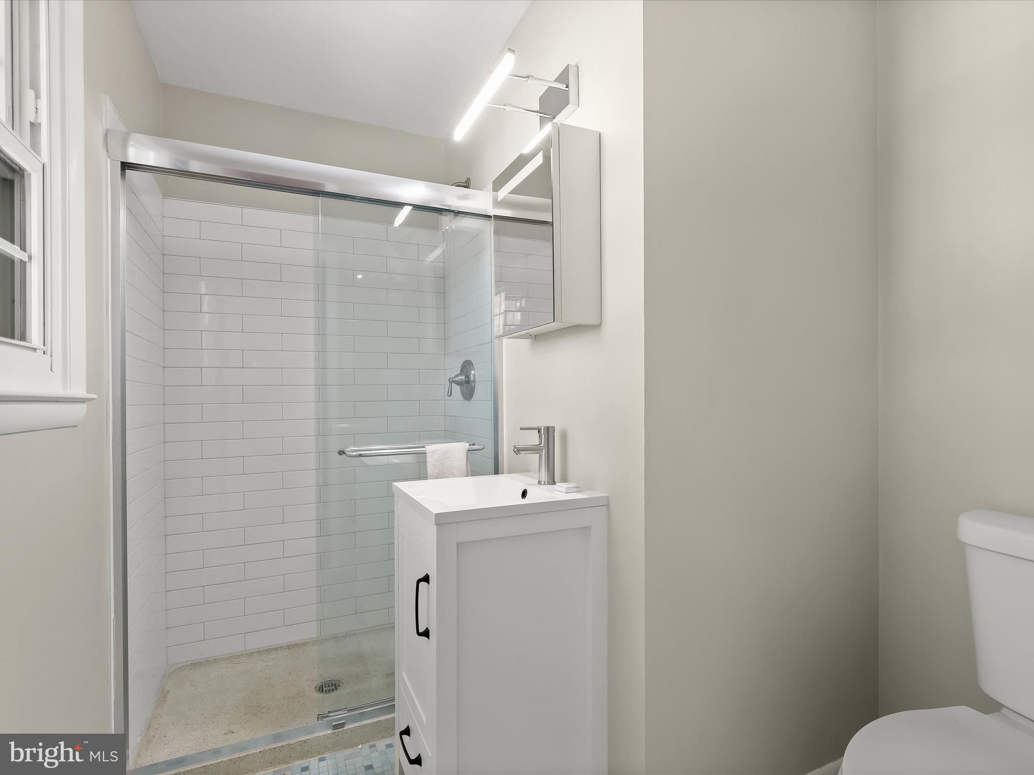 FONT HILL MANOR - Residential