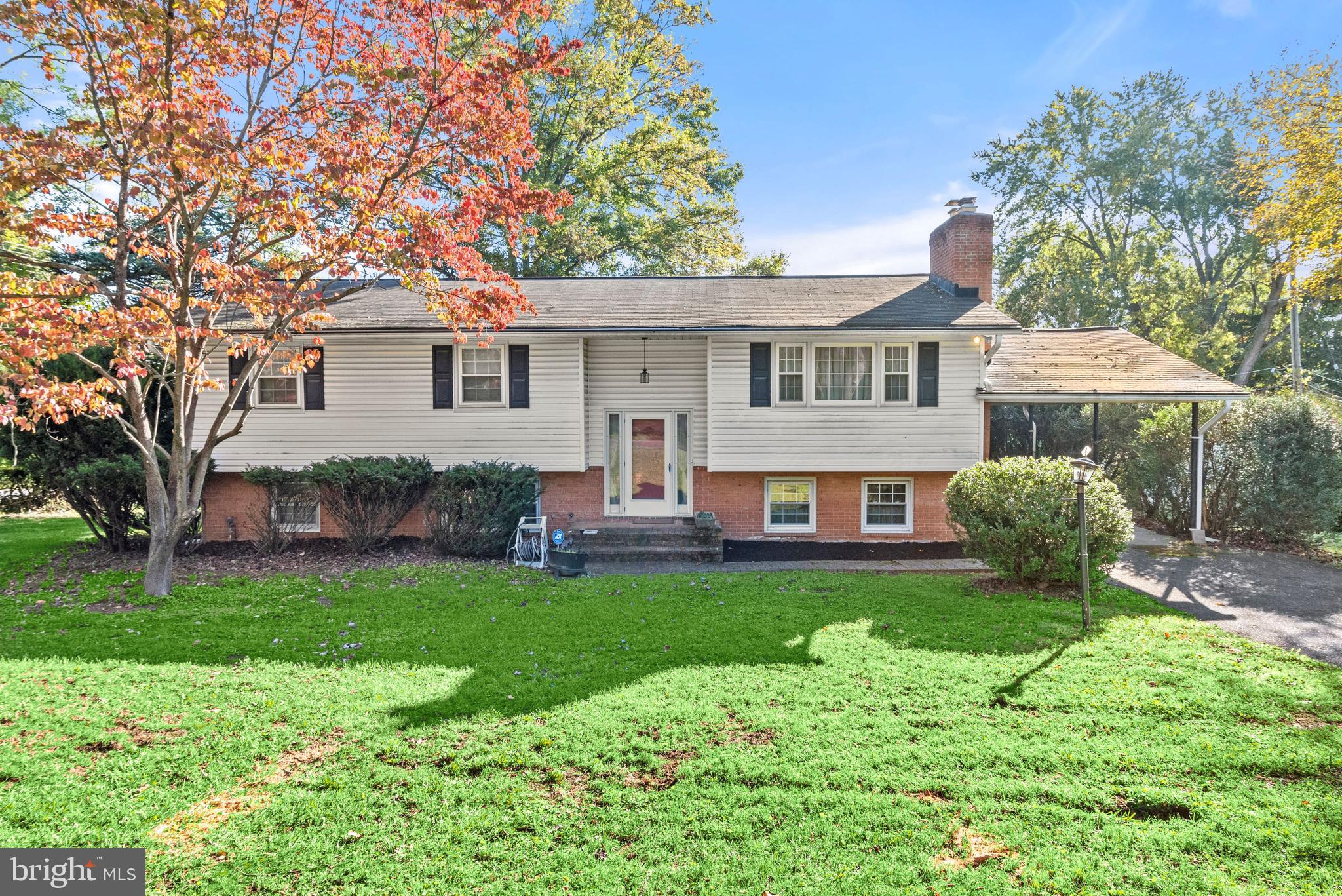 FONT HILL MANOR - Residential