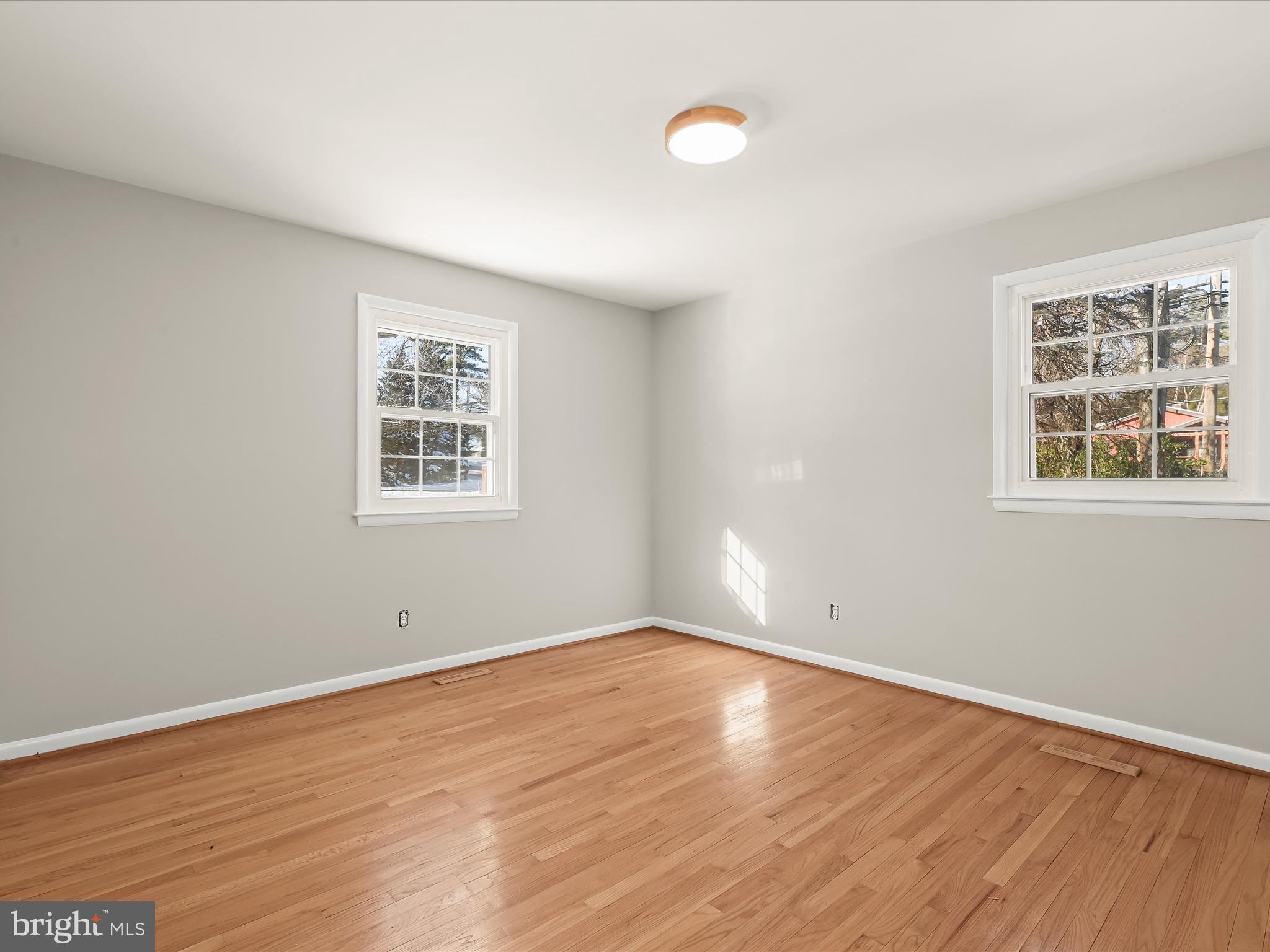 FONT HILL MANOR - Residential