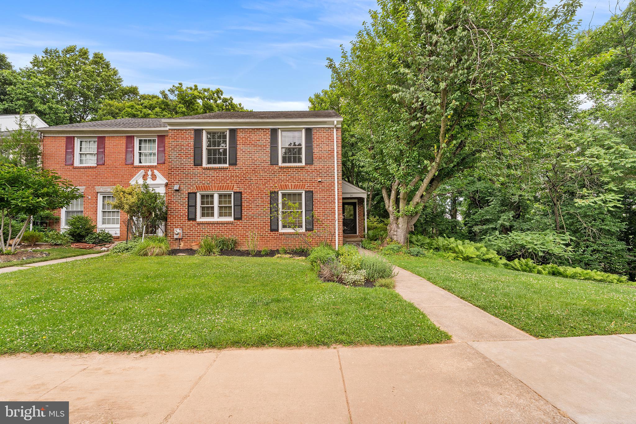 34 TULLYCROSS COURT