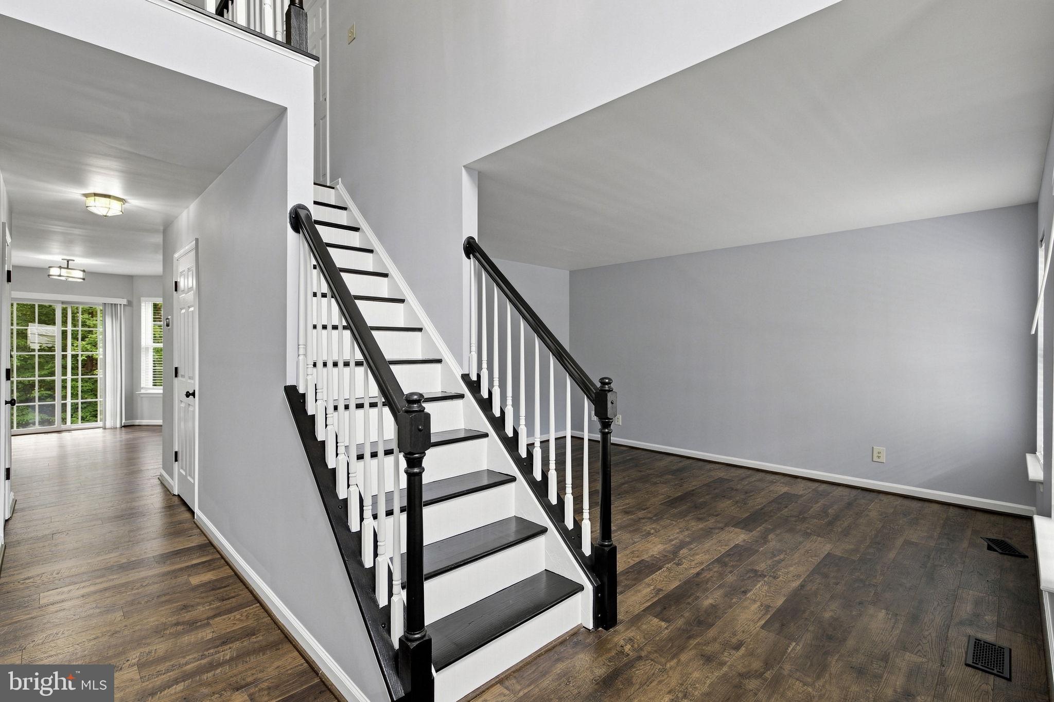 11813 WOODLAND VIEW DRIVE