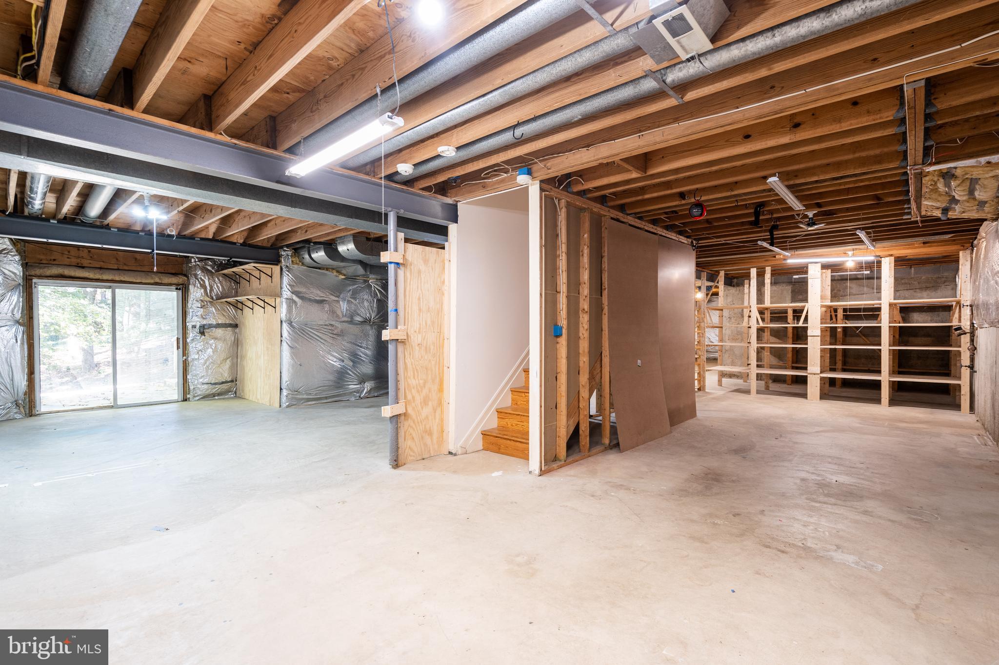 DUMONT OAKS - Residential