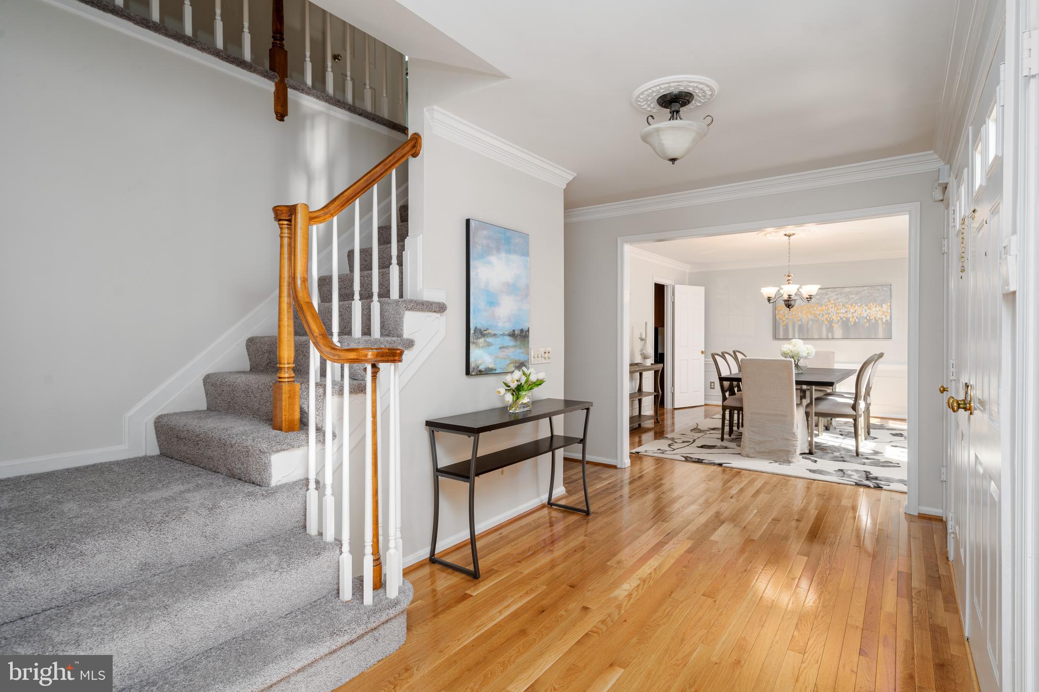 DUMONT OAKS - Residential