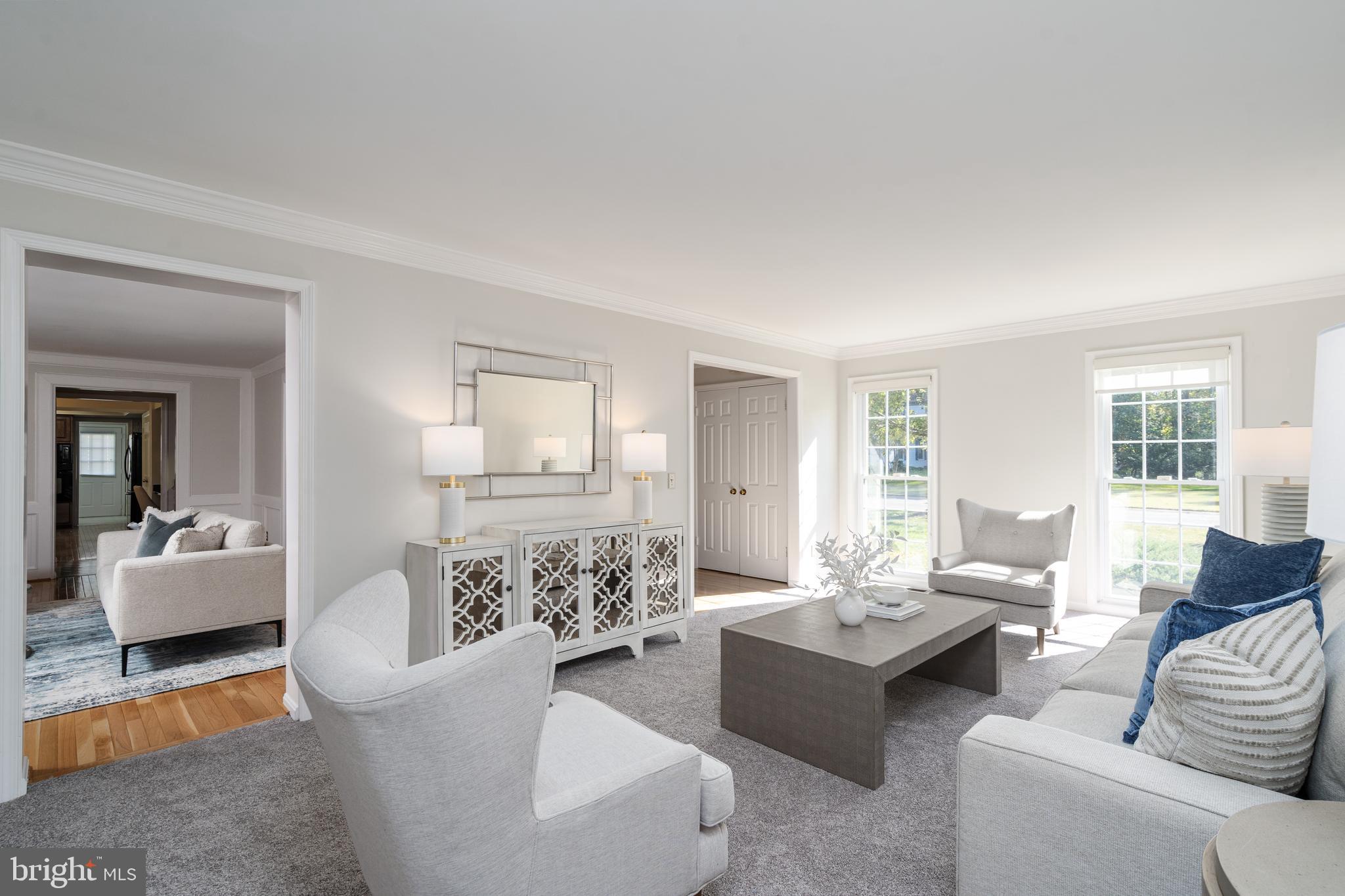 DUMONT OAKS - Residential