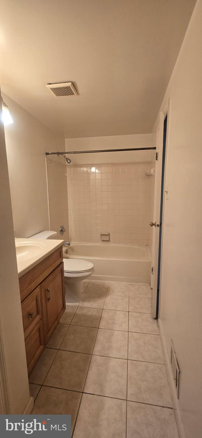 KETTERING BY THE PARK I - Residential Lease