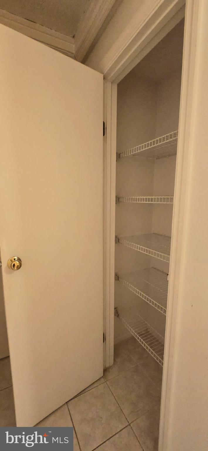 229 RED JADE DRIVE 9-5