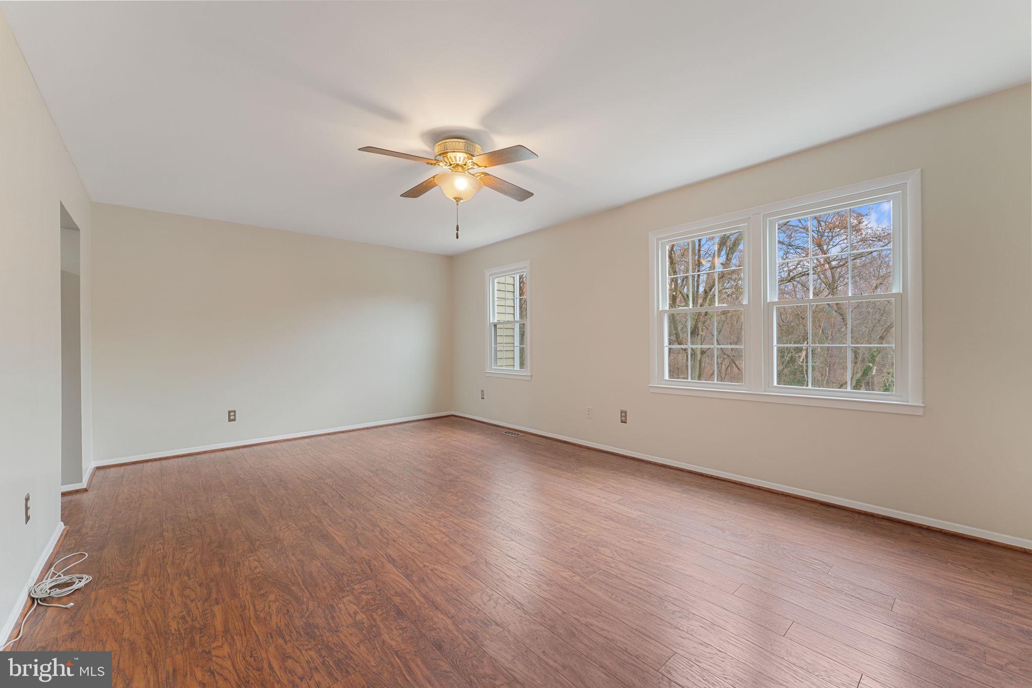 CROFTON SQUARE - Residential Lease