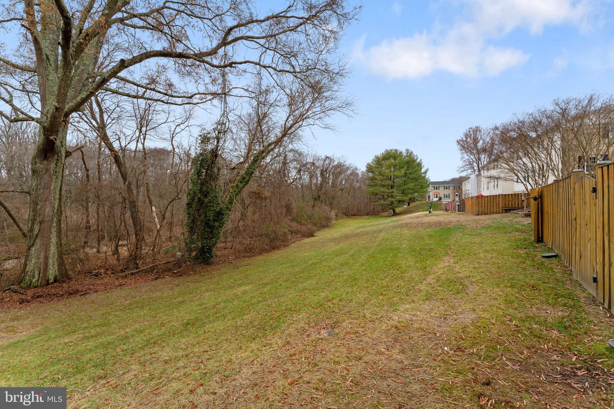 CROFTON SQUARE - Residential Lease