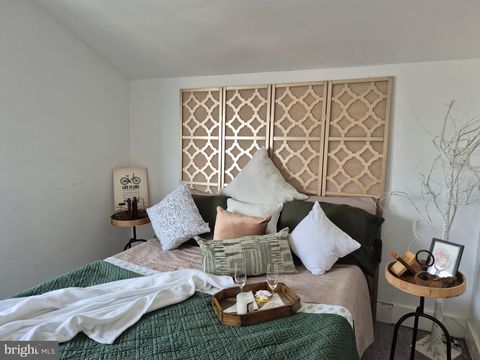 916 SPRUCE STREET COLLINGDALE PA 19023