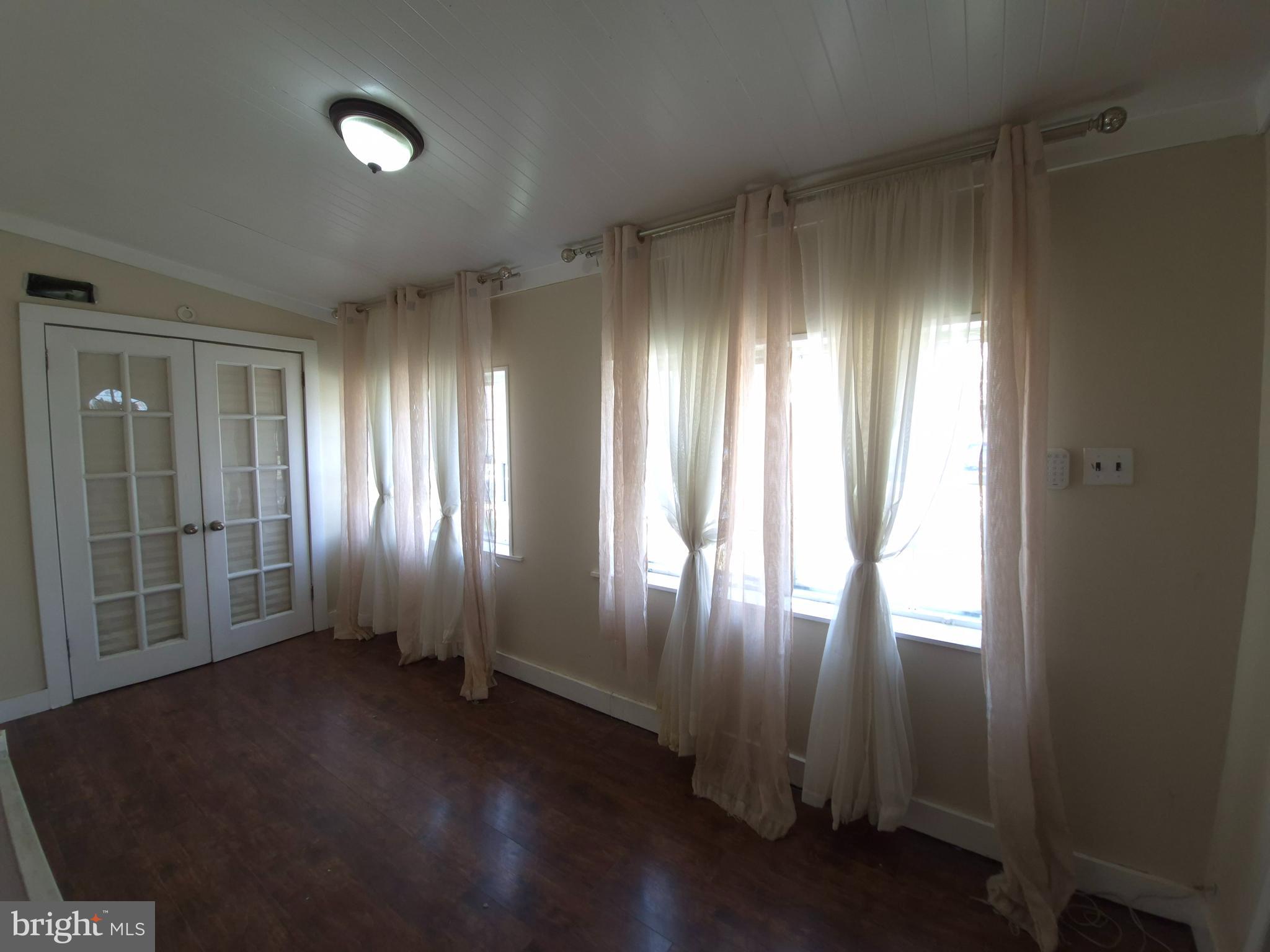 COLLINGDALE - Residential