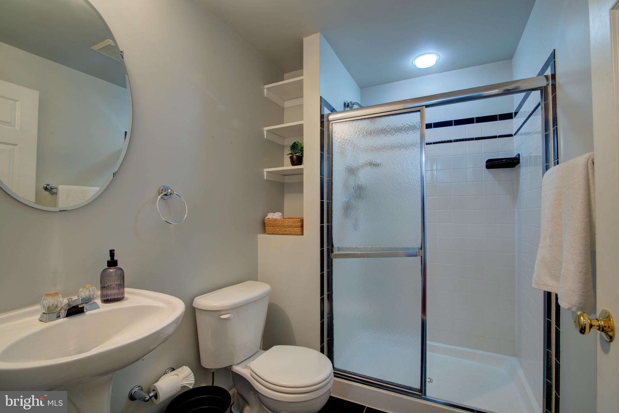 BROOKE FARM - Residential