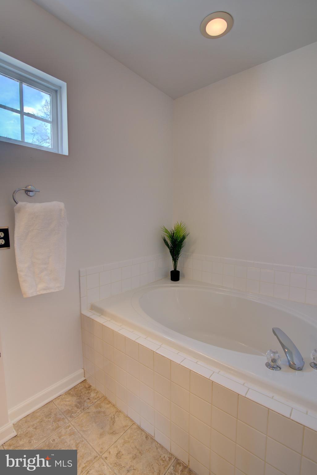 BROOKE FARM - Residential