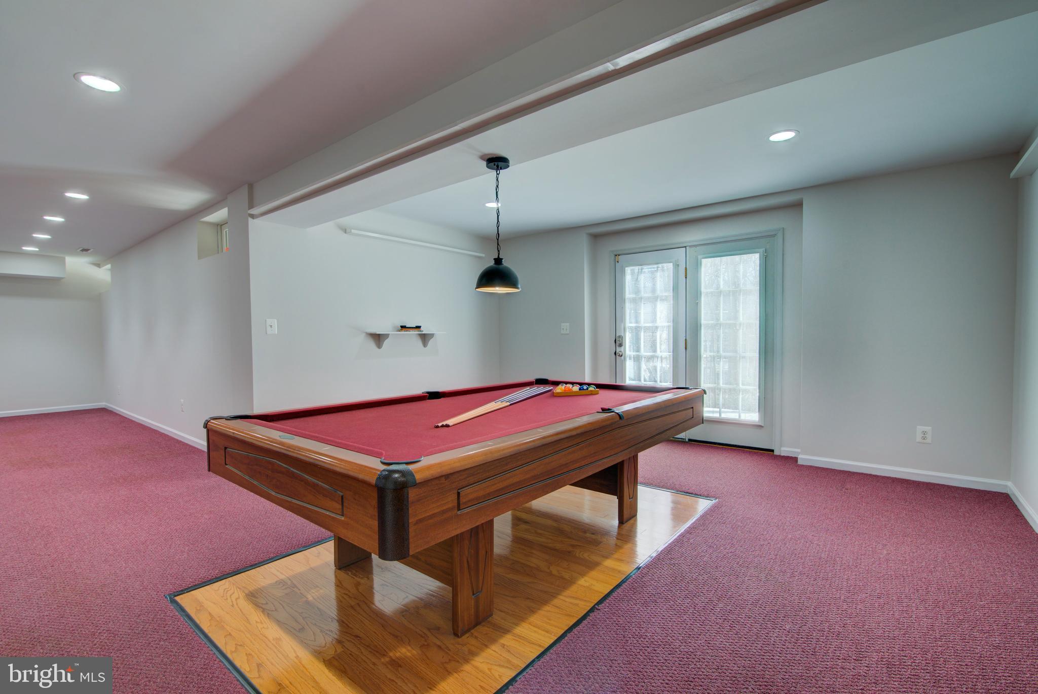 BROOKE FARM - Residential