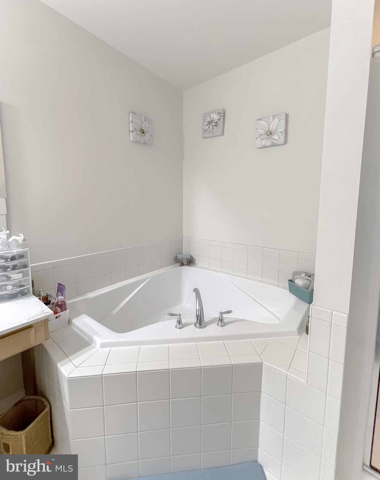 ELIZABETH HILLS PHASE 4 - Residential