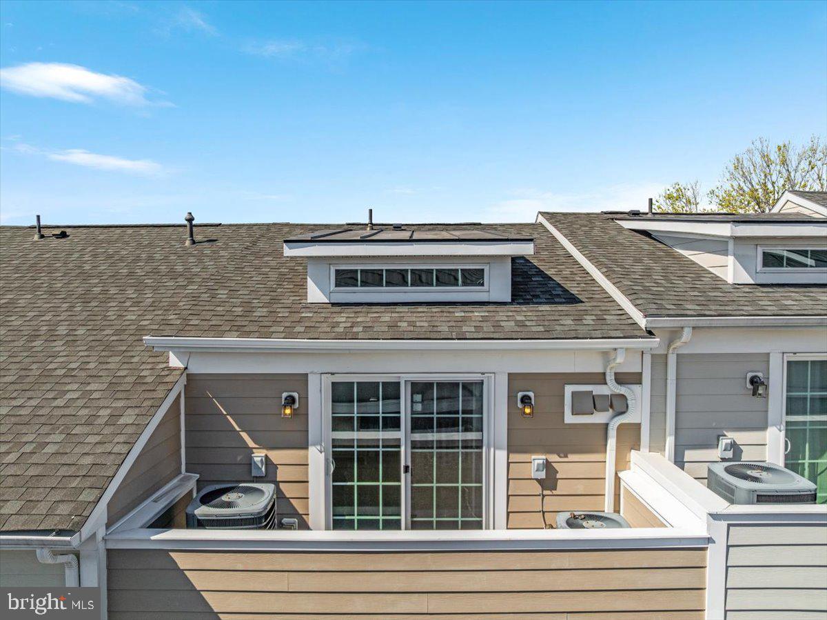 CRESCENT PLACE - Residential