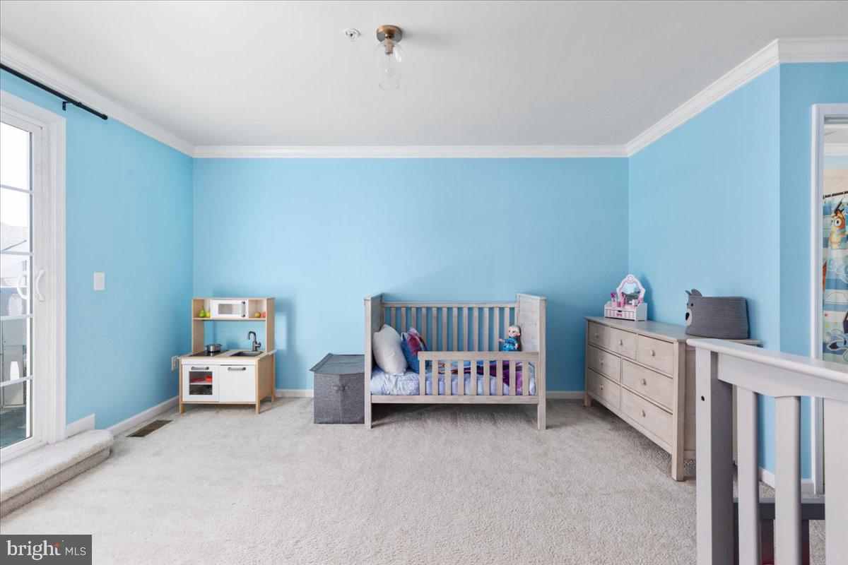 CRESCENT PLACE - Residential