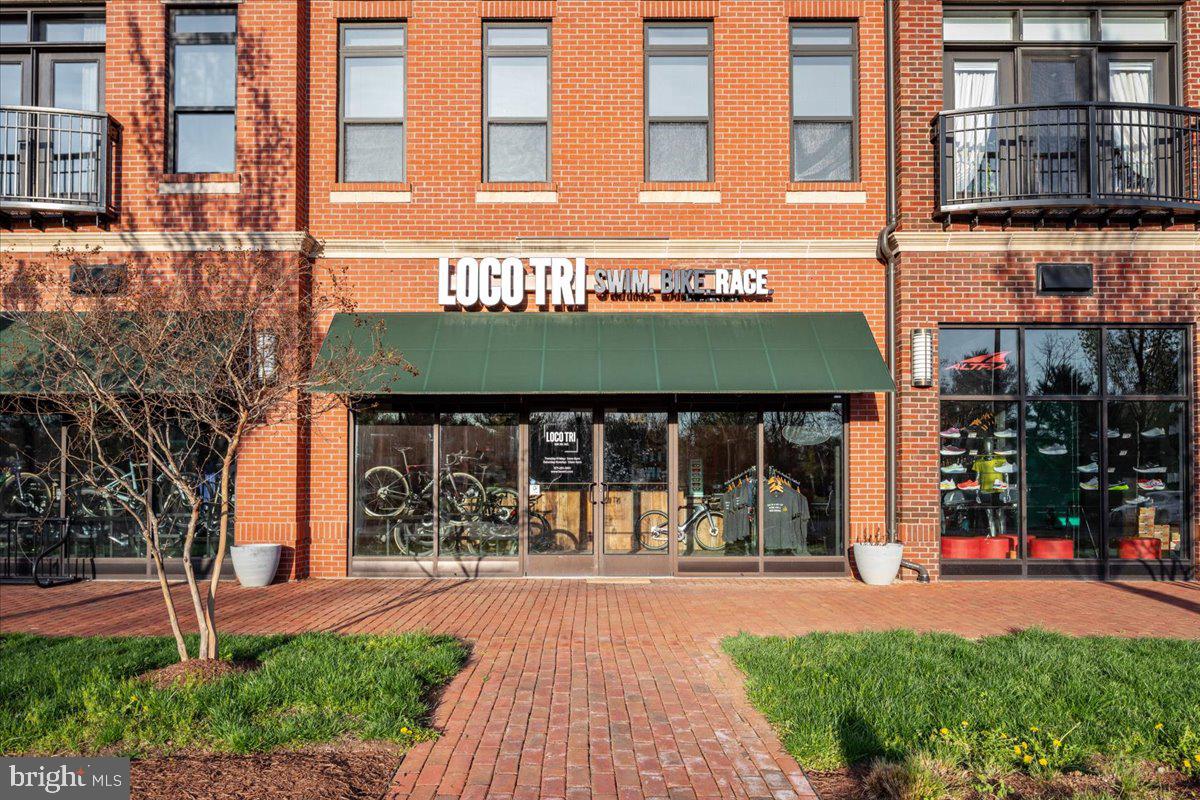 CRESCENT PLACE - Residential