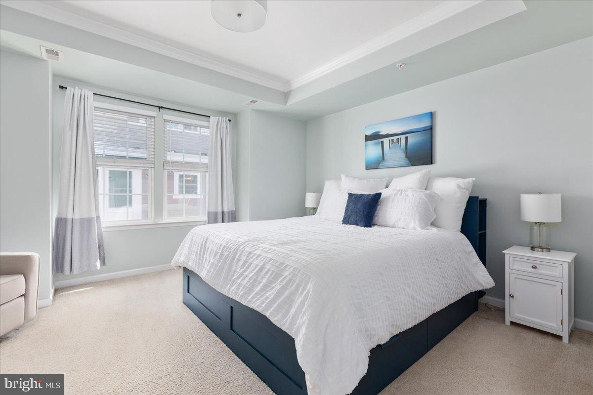 CRESCENT PLACE - Residential