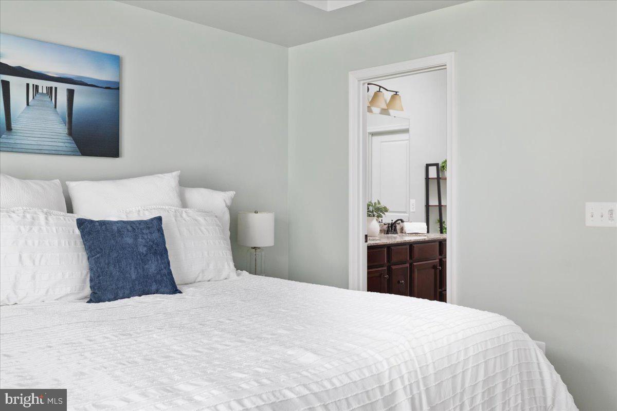 CRESCENT PLACE - Residential