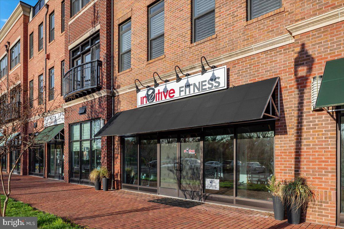 CRESCENT PLACE - Residential