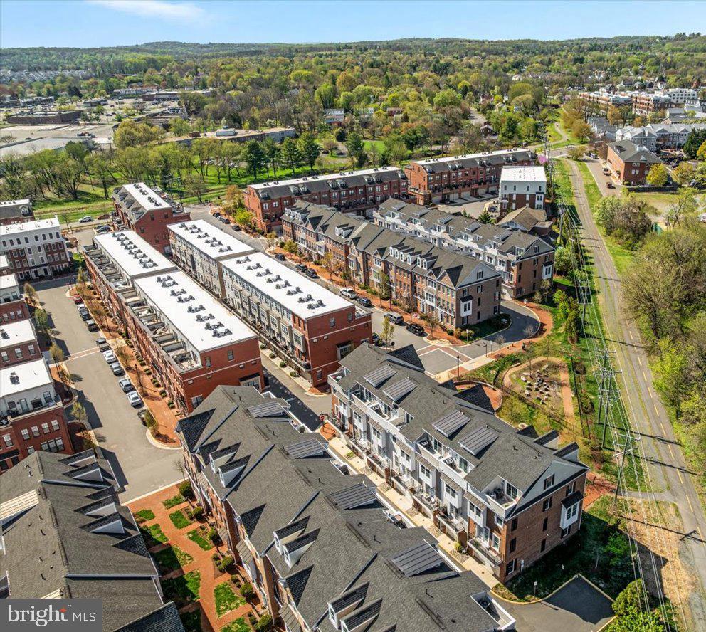 CRESCENT PLACE - Residential