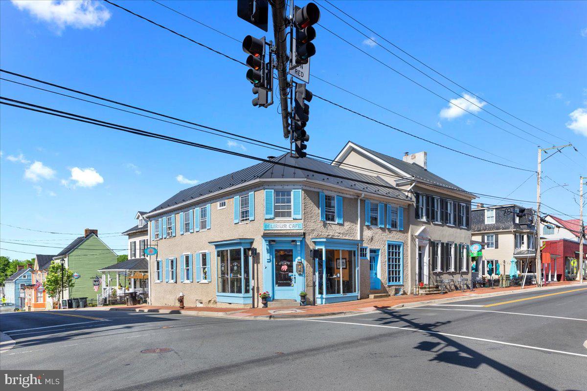 CRESCENT PLACE - Residential