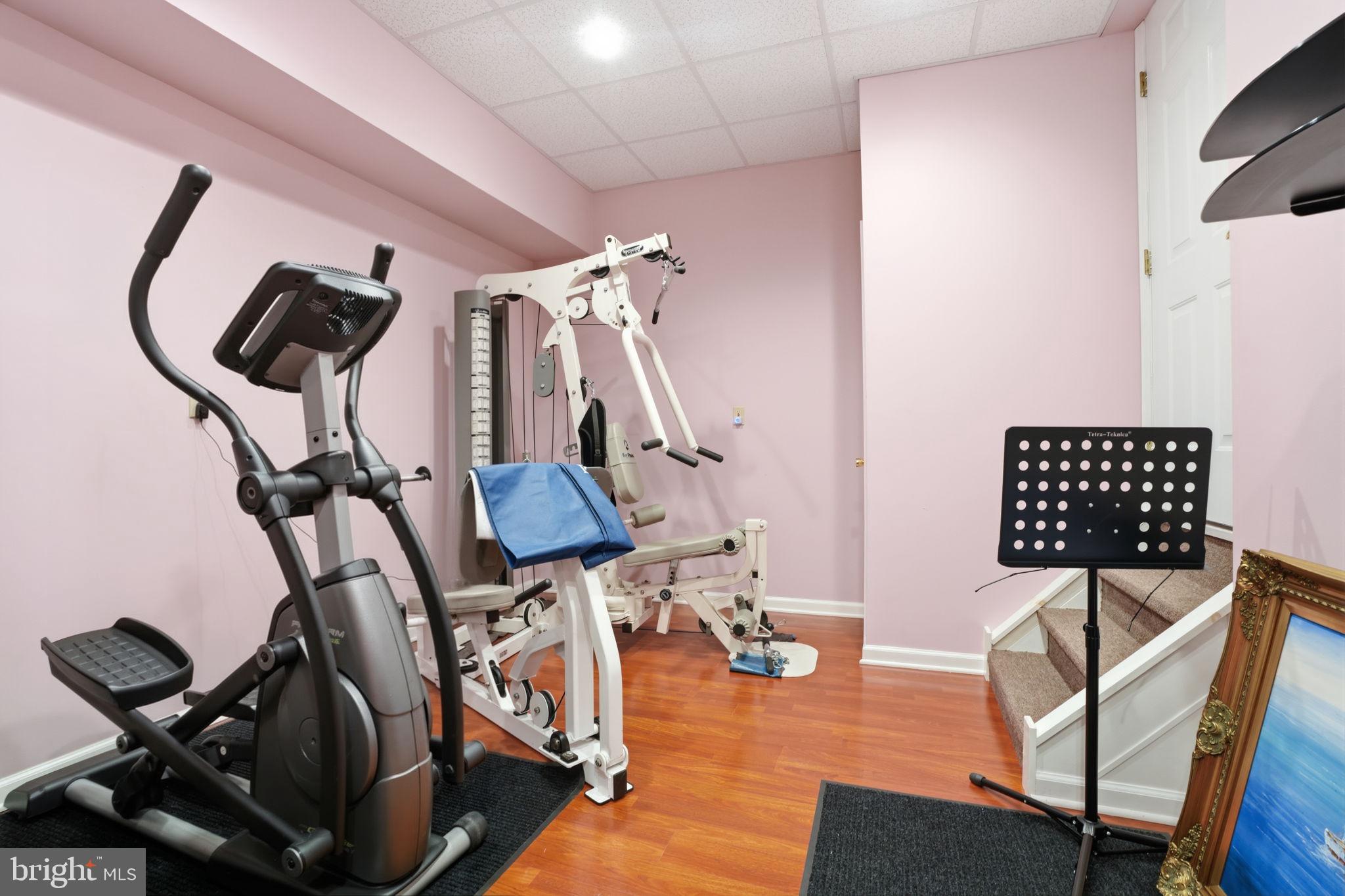 JUSTA FARMS - Residential