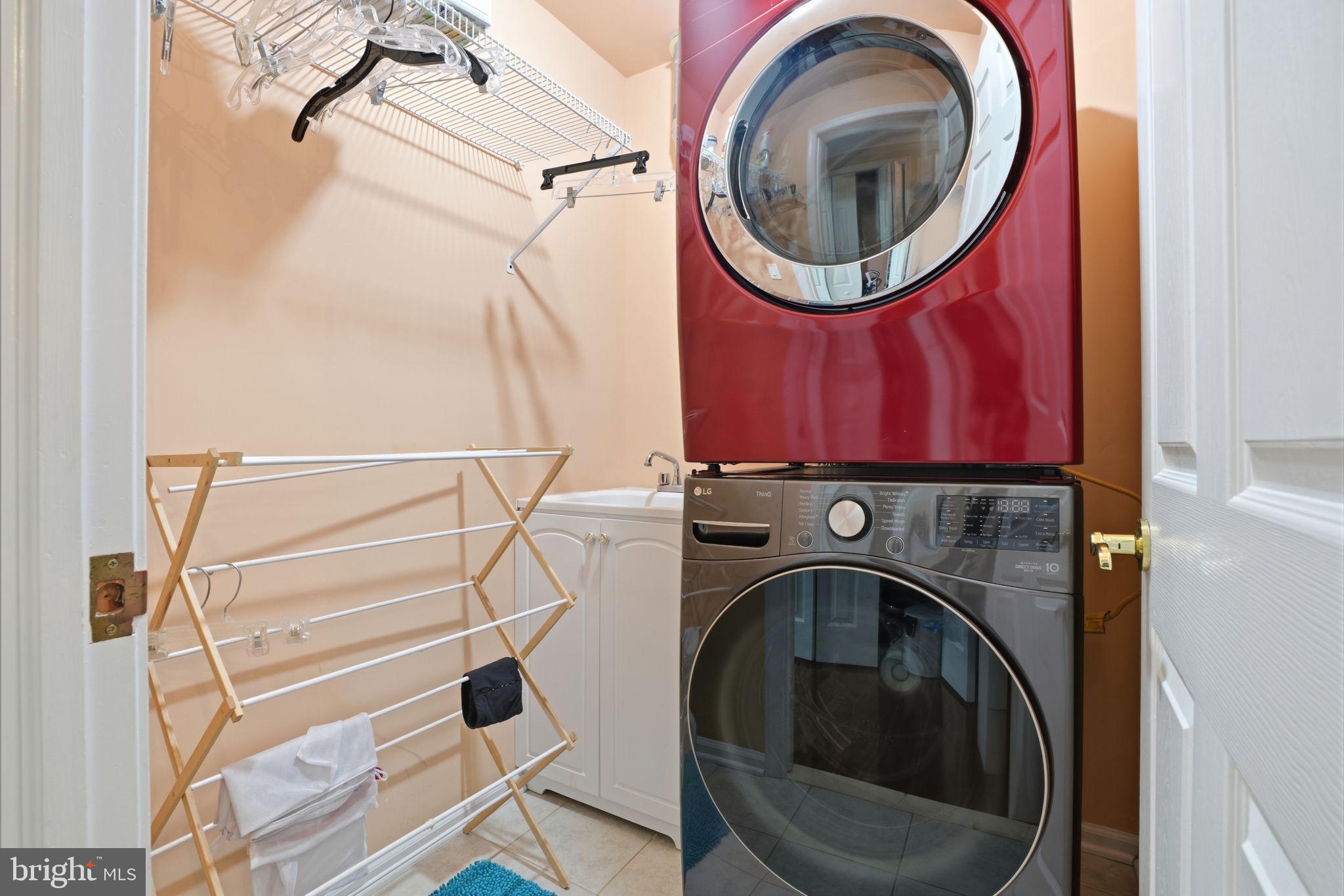 JUSTA FARMS - Residential