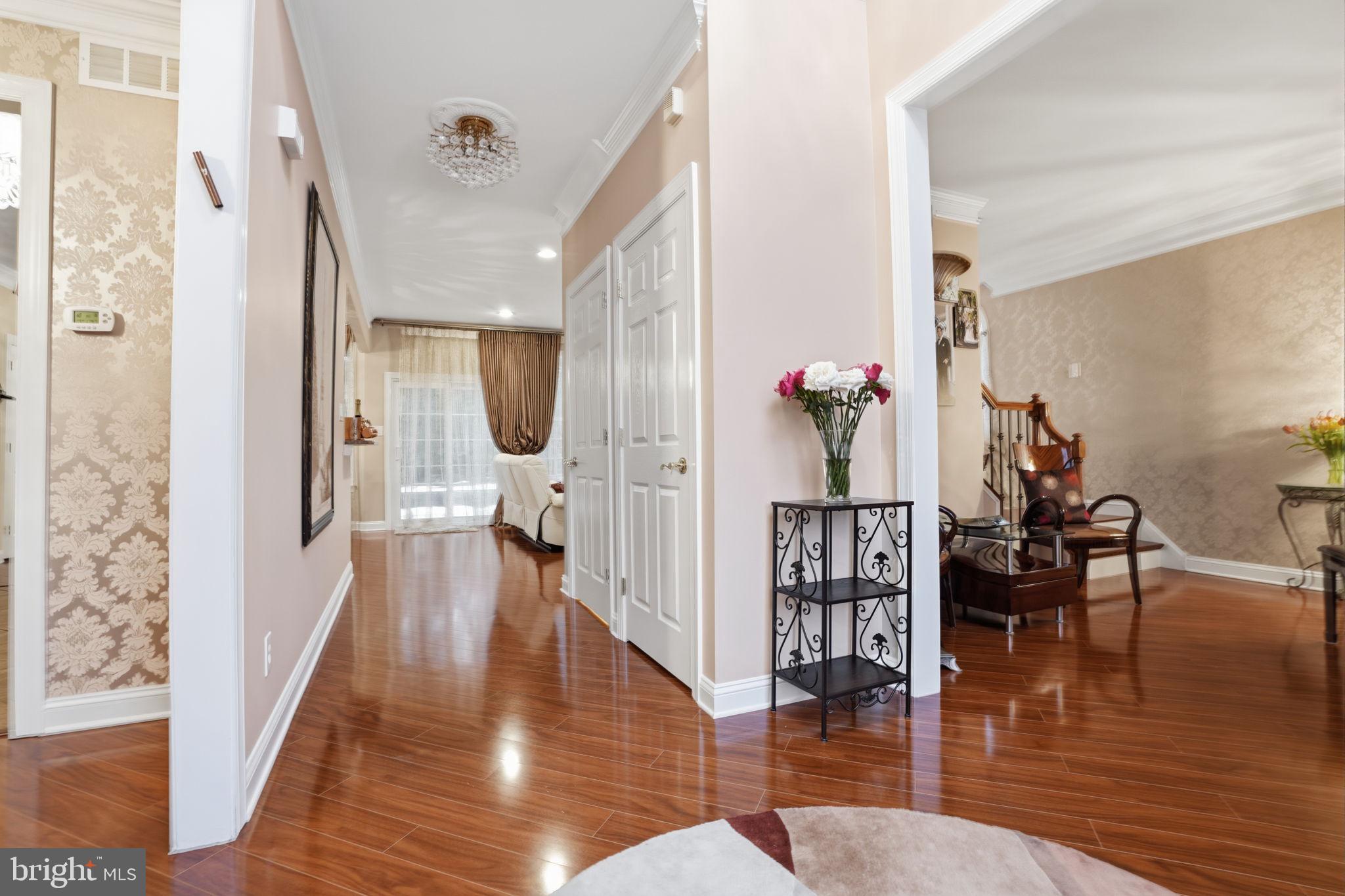 JUSTA FARMS - Residential