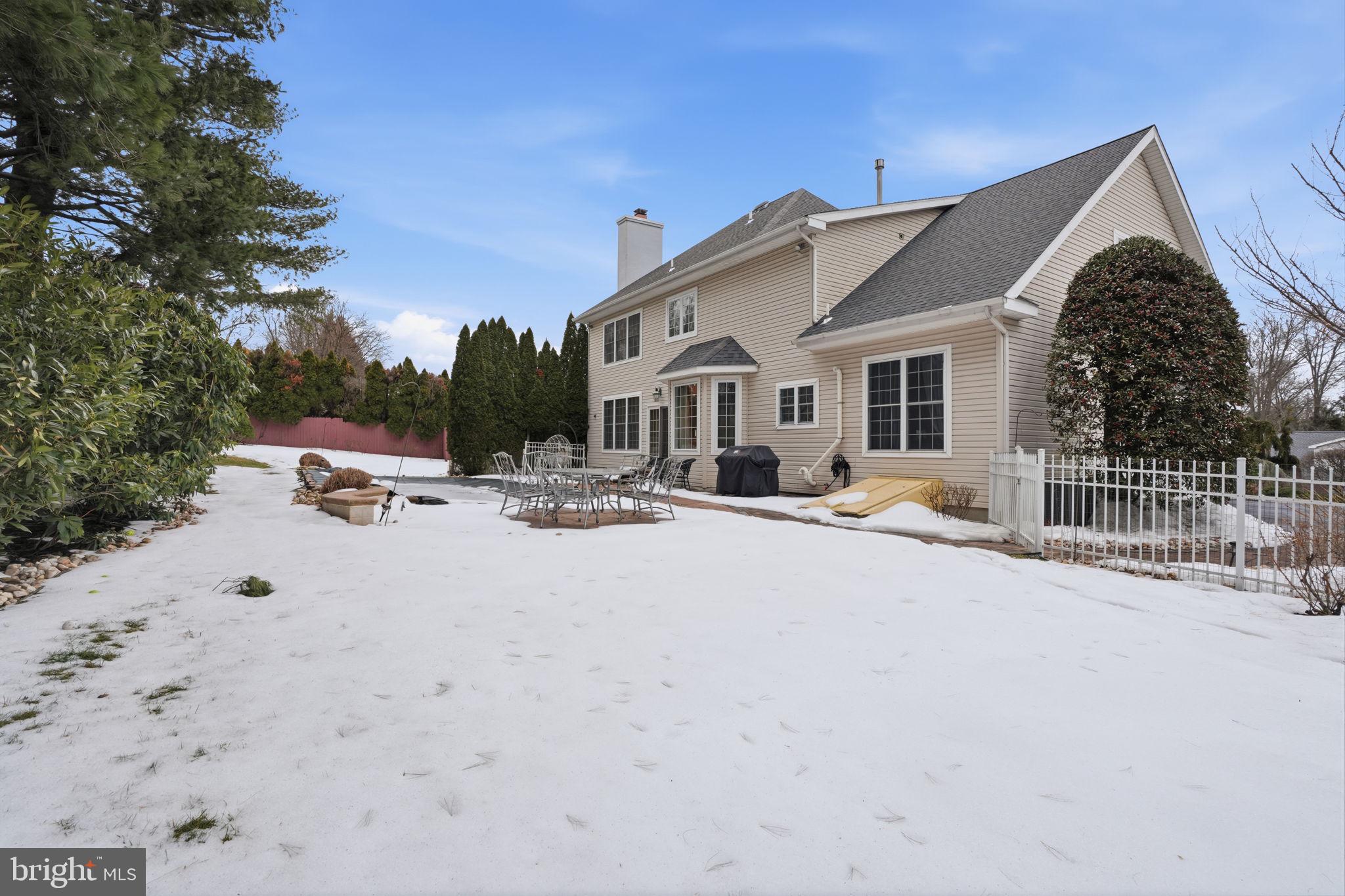 JUSTA FARMS - Residential