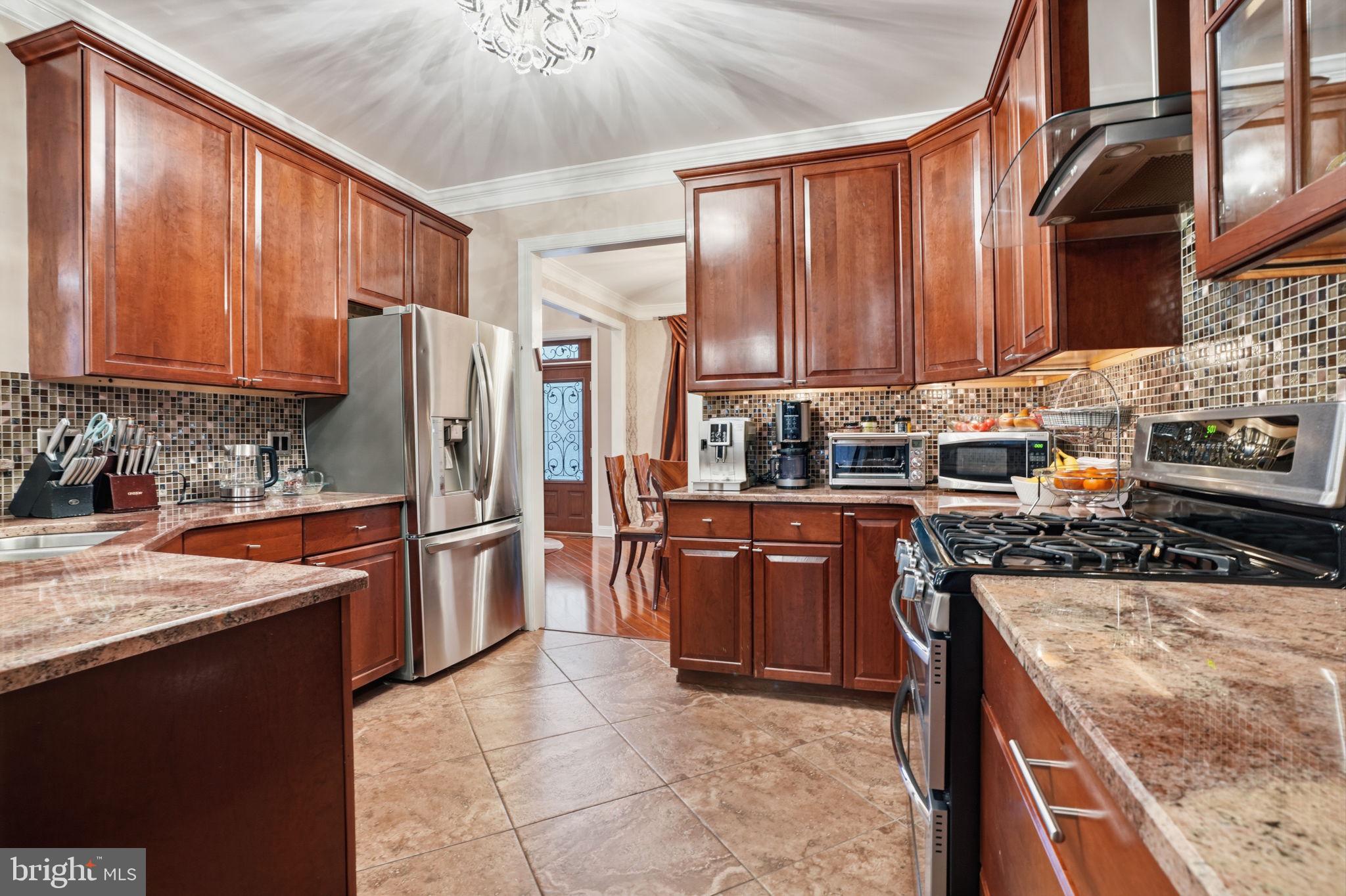 JUSTA FARMS - Residential