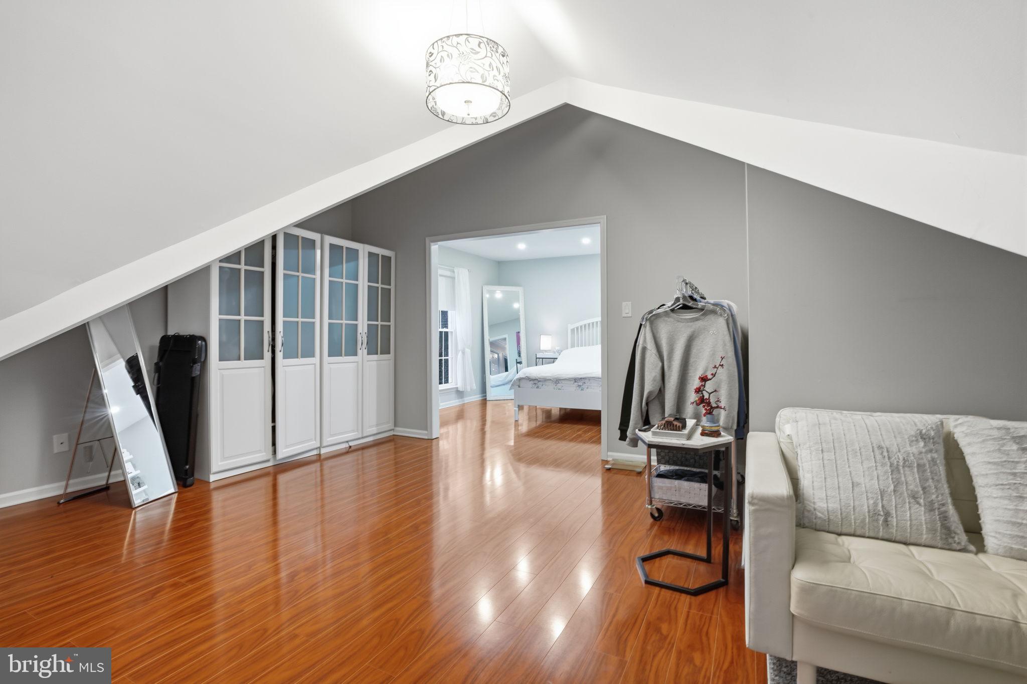 JUSTA FARMS - Residential