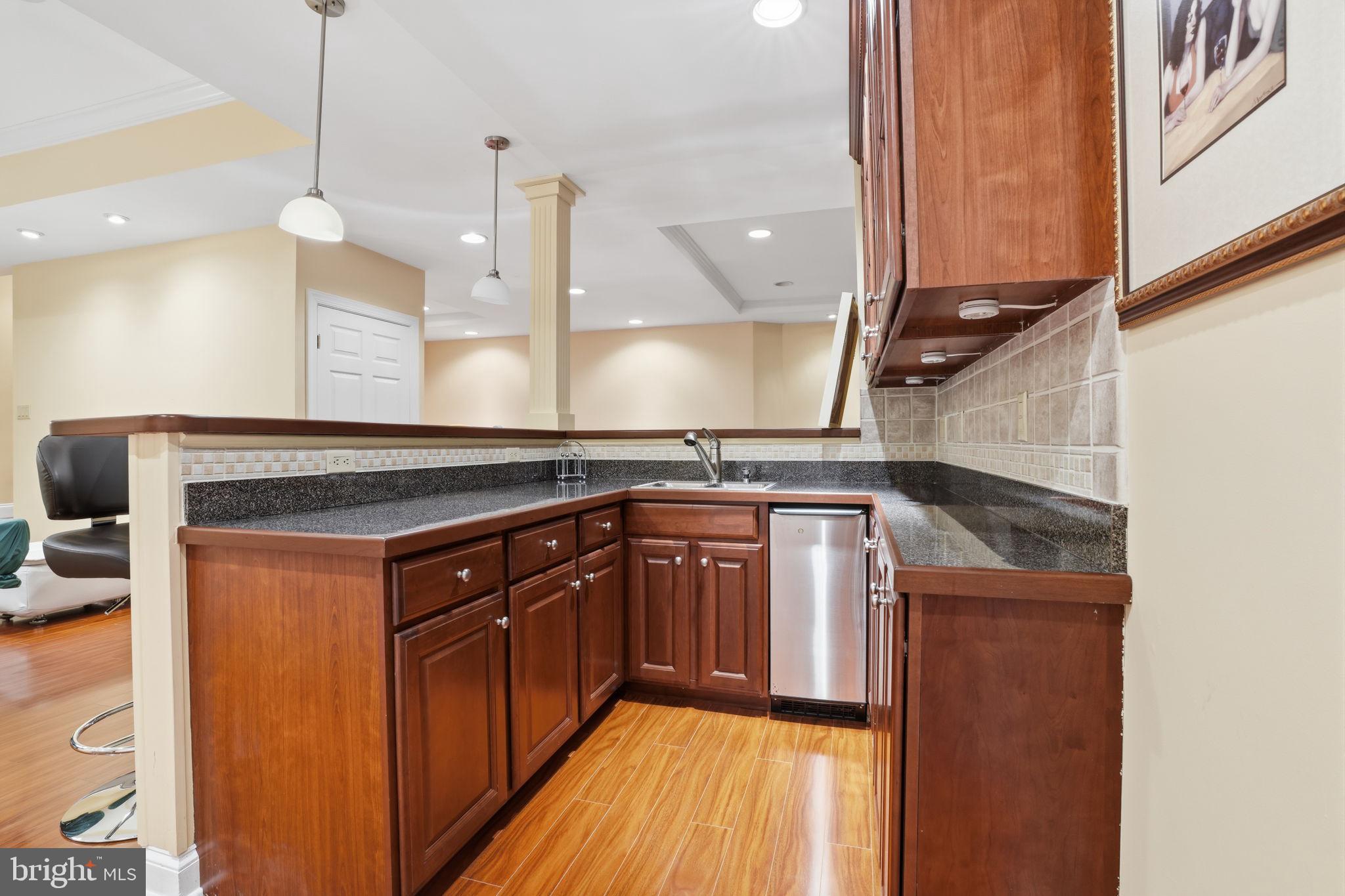 JUSTA FARMS - Residential