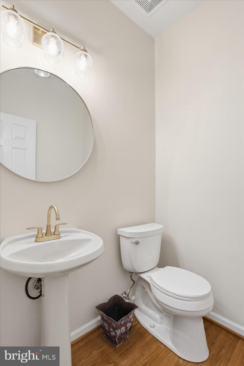 SHERWOOD FOREST - Residential