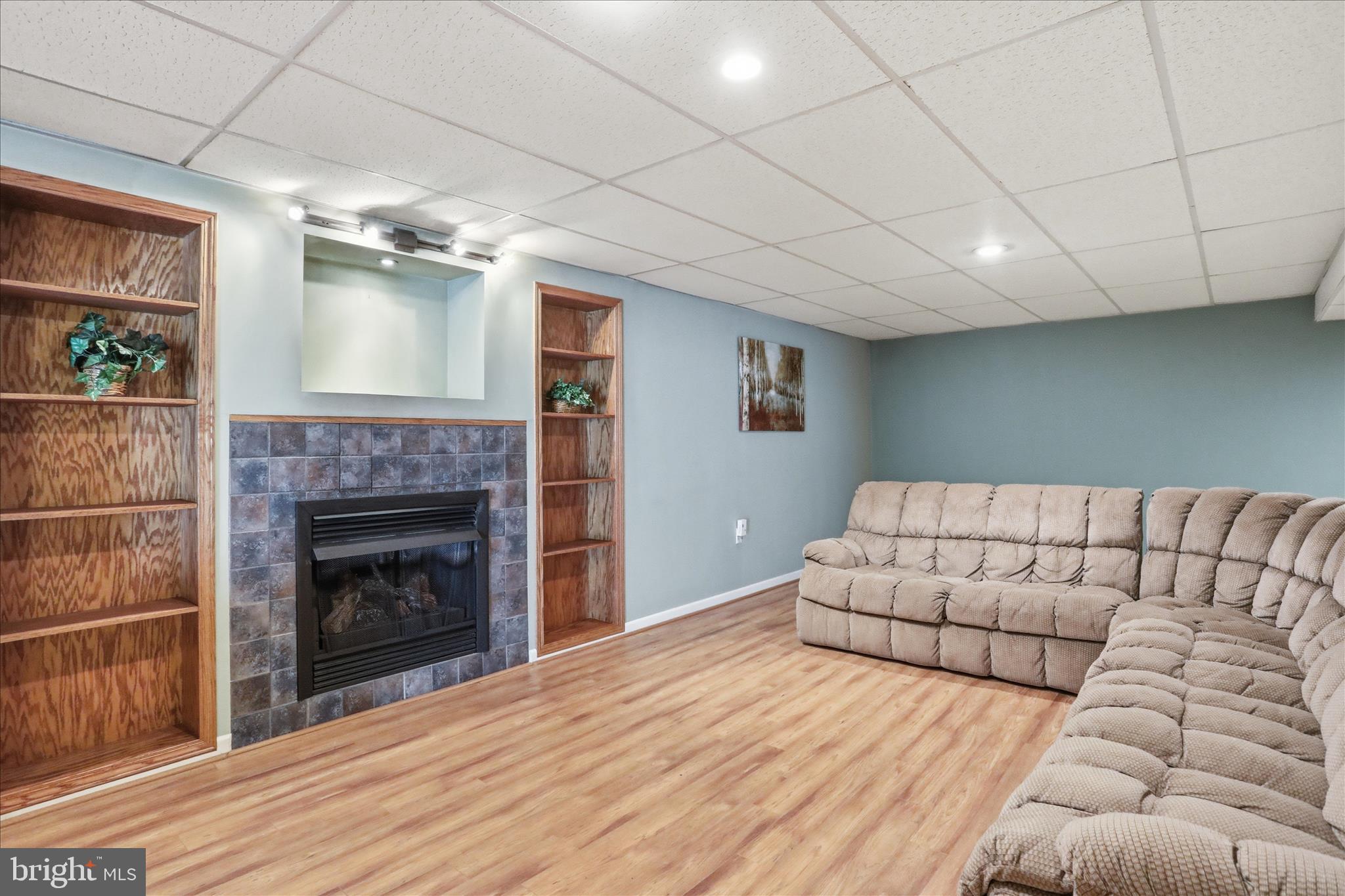 SHERWOOD FOREST - Residential